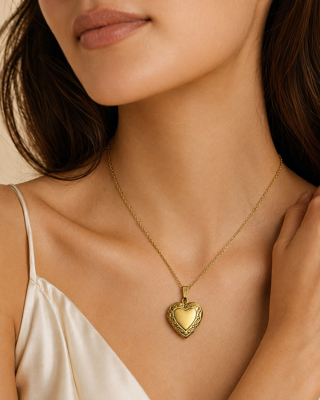 Model wearing the Avero heart locket necklace